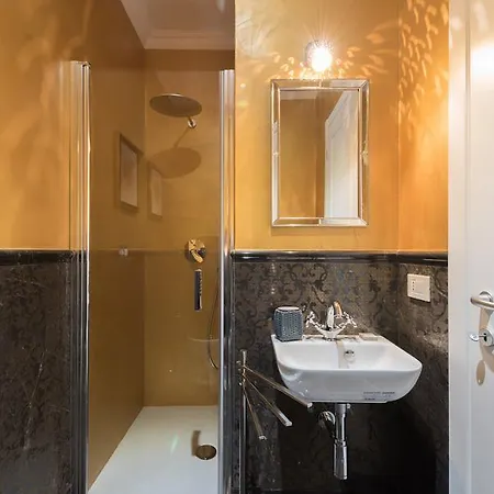 Aurora Luxury Suites Roma
