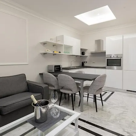 Aurora Luxury Suites * Roma